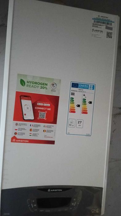 Vând centrala Ariston one wifi 30