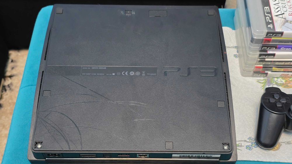 Vand Playstation 3 Slim + Jocuri