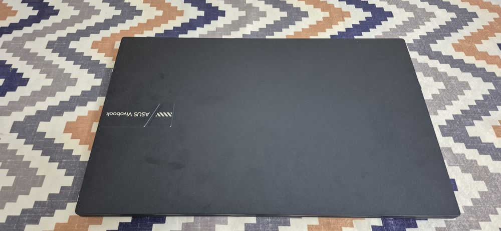 Asus Vivobook X1704Z