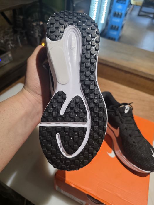 Nike Revolution 8  Номер 36