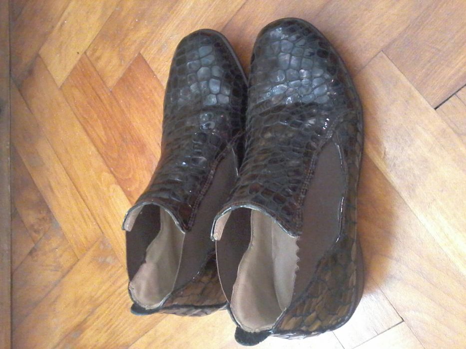 Дамски обувки/къси боти д-р Комфорт с ортопедична стелка,отговарят на