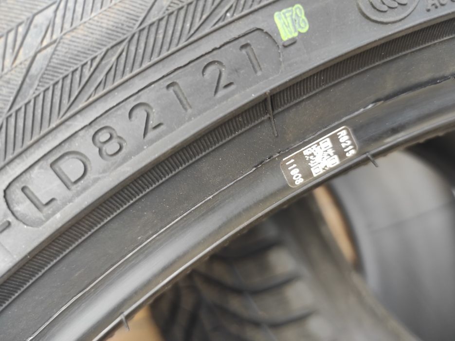 Зимни гуми Yokohama 315/35/21 blue earth winter V 905