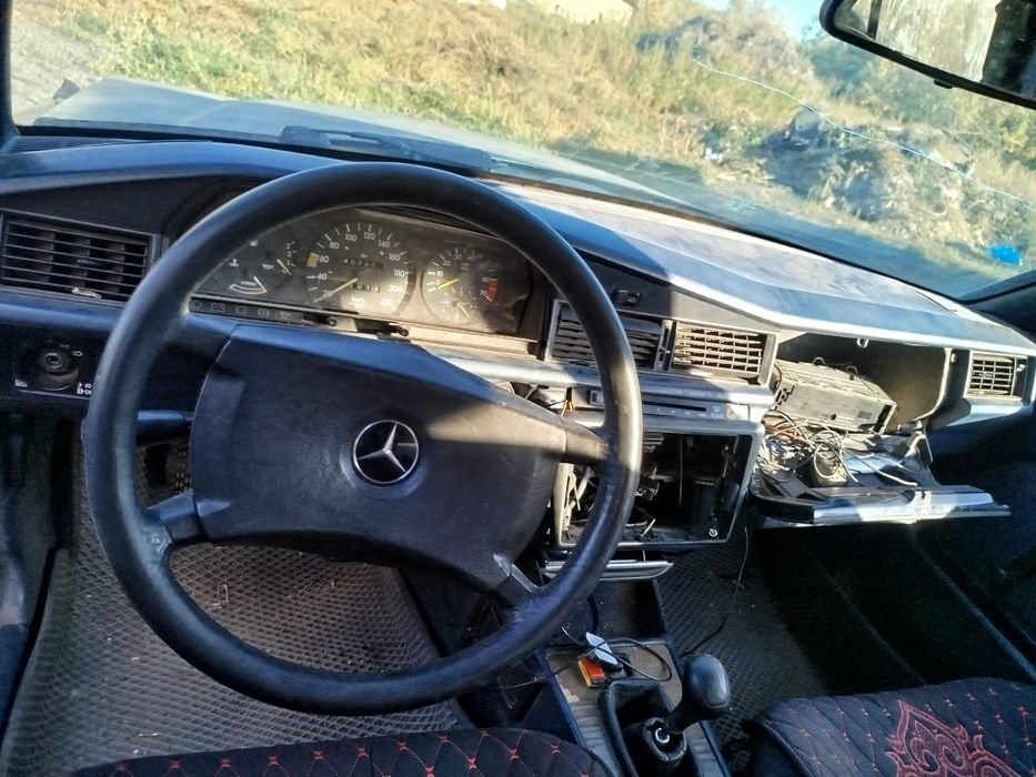 Продам Мерседес 190