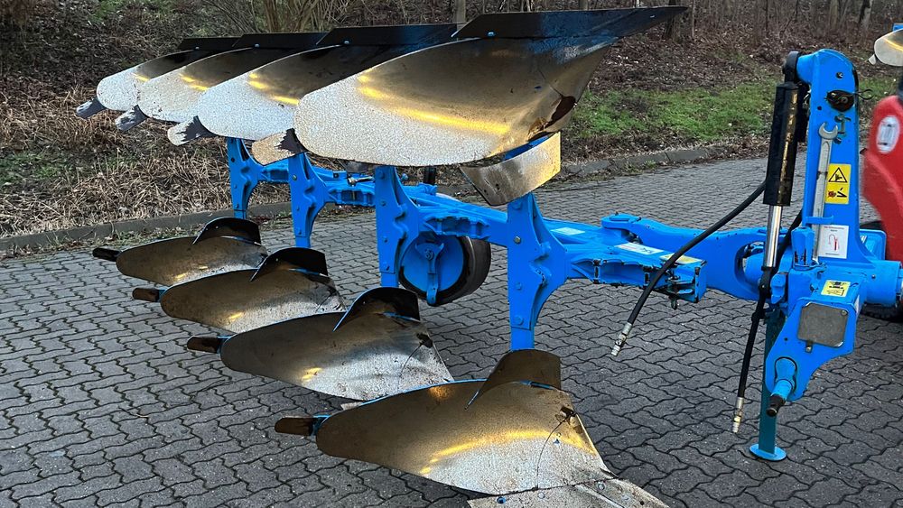 Lemken Opal 110  Claas Arion, case puma Belarus tortadi.