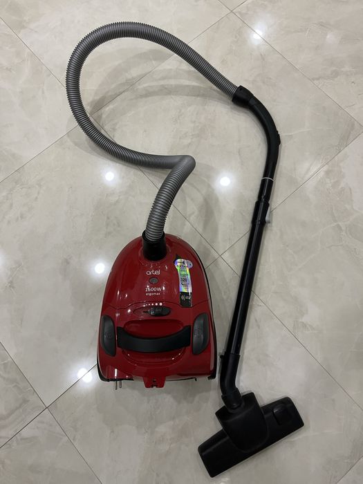 Пылесос Artel 1600W Ergomax