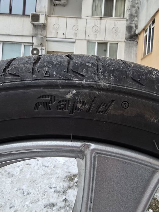 Продавам лети джанти с гуми 215/45/17 BORBET