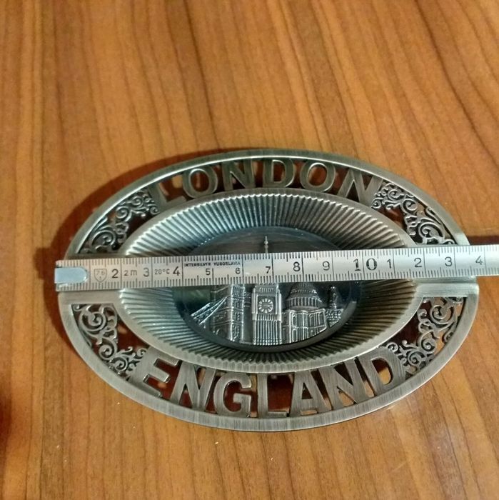 Пепельница Лондон новая