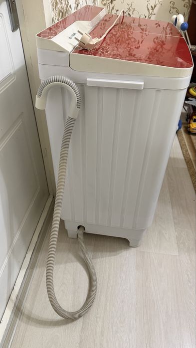 Стиральная машина полуавтомат Avngard 8кг в отличном состоянии