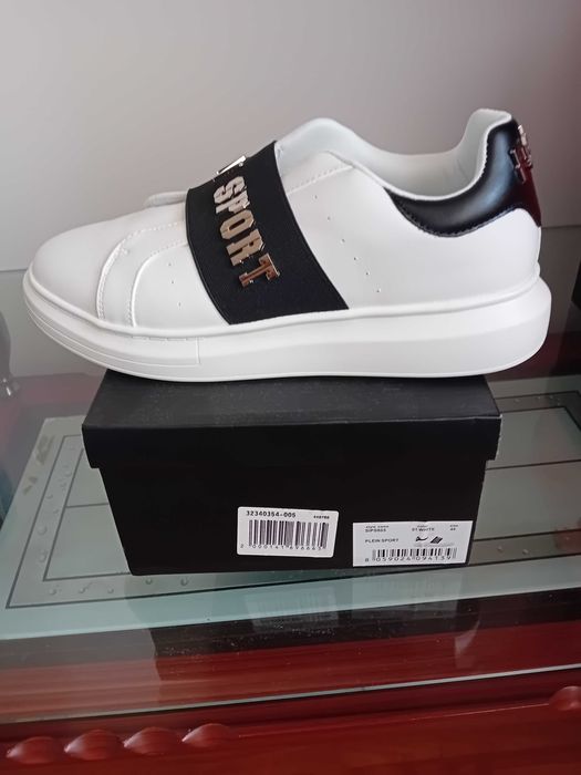 Adidași Philipp Plein originali.
