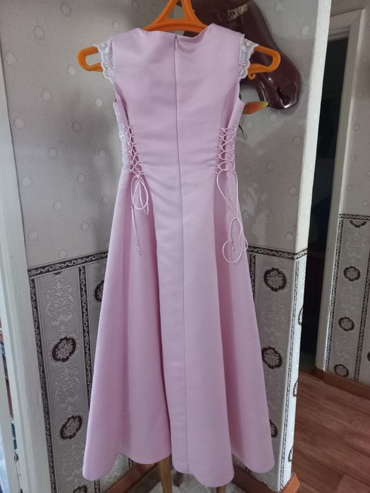 Продам платье для девочки