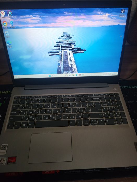 Продам ноудбук "Lenovo ideaPad 3"