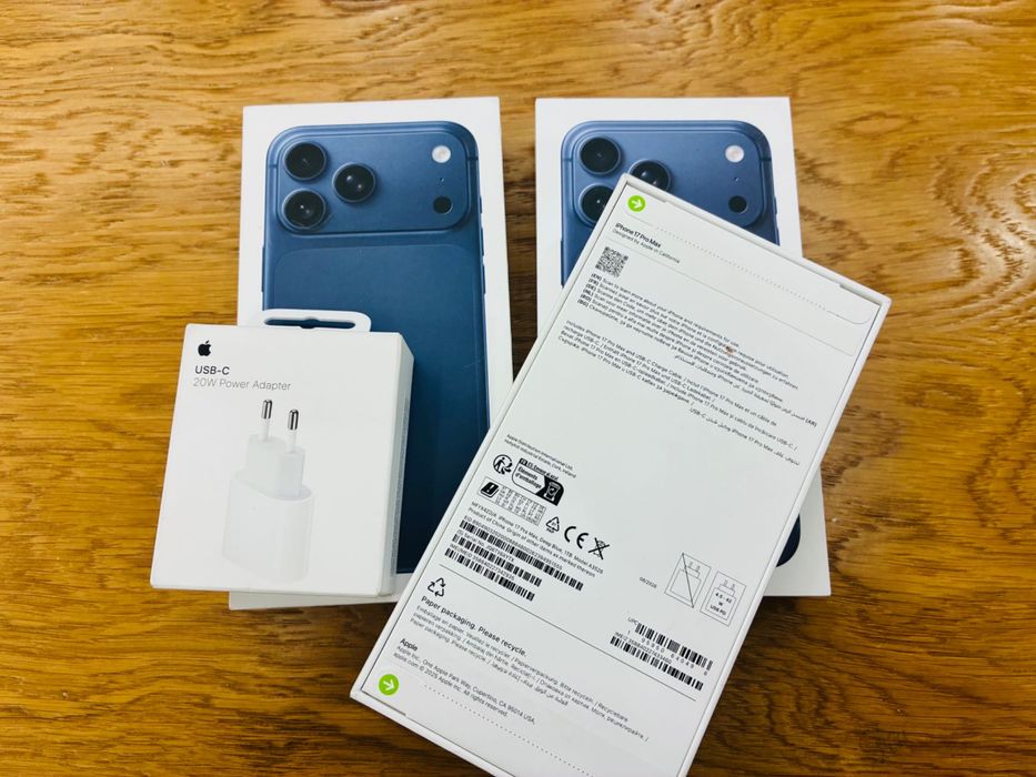 Нови iPhone 17 pro max 1TB Deep Blue