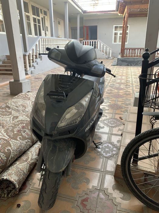 Скутер 50 куб Сотилади Продается скутер 50 куб
