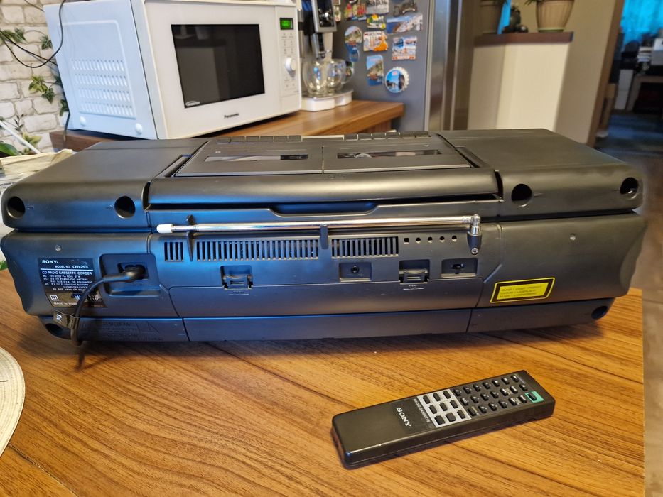 Sony CFD 250L,cu telecomanda,sunet excelent