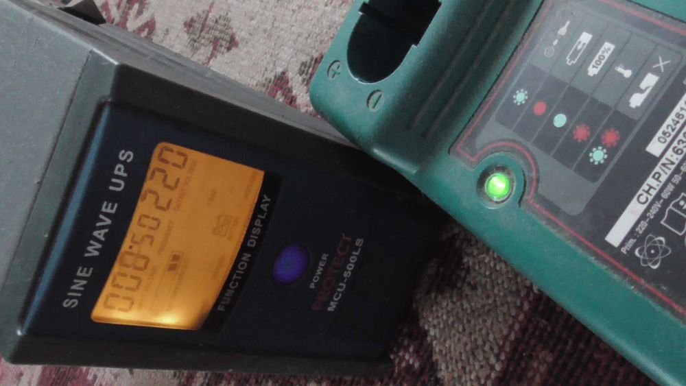 ups Protect pe baterie auto 12v cu afisare LCD