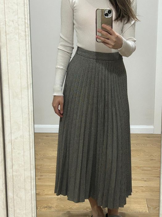 Юбка очень качественная ткань размер S