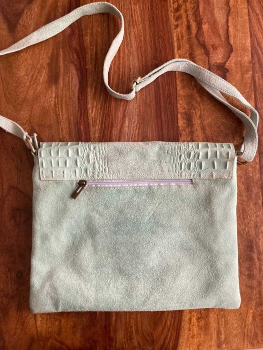 Vand geanta verde-turcoaz din piele intoarsa