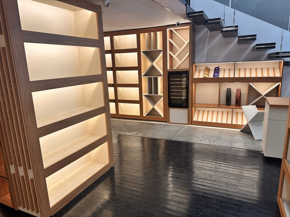 Дава се под наем Магазин в Русе, Център - 230 кв.м за 1000 € - Снимка #5