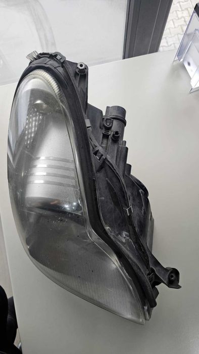 Фар Mercedes CLS 159678