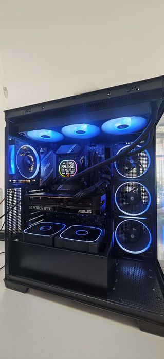 НОВ Геймърски Комп за ТОП Гейминг Intel I7 14700 up 5.4Ghz/64Gb/1Tb nVme + 1TB SSD/Asus RTX 5070 12Gb/WiFi & BT/Гаранция