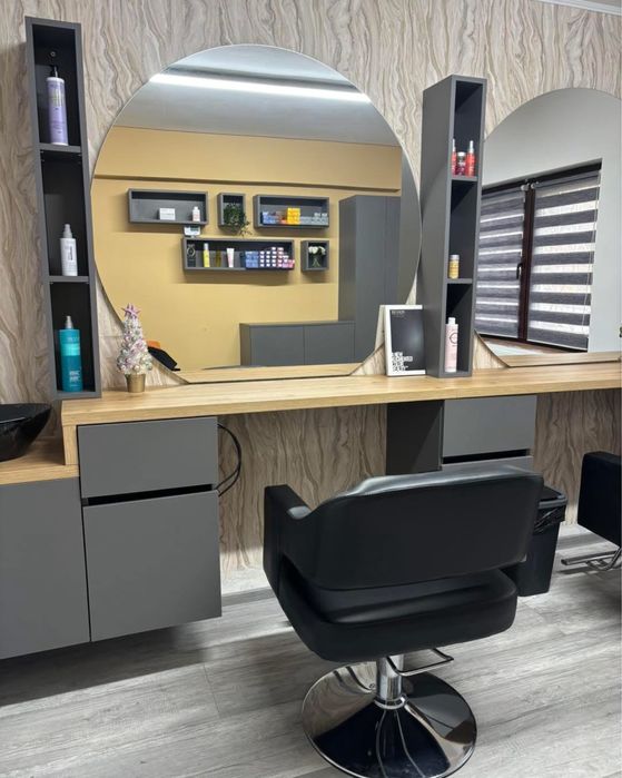 Inchiriem post coafura