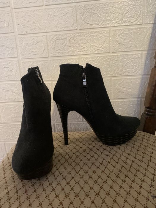 Продаю демисезонную обувь