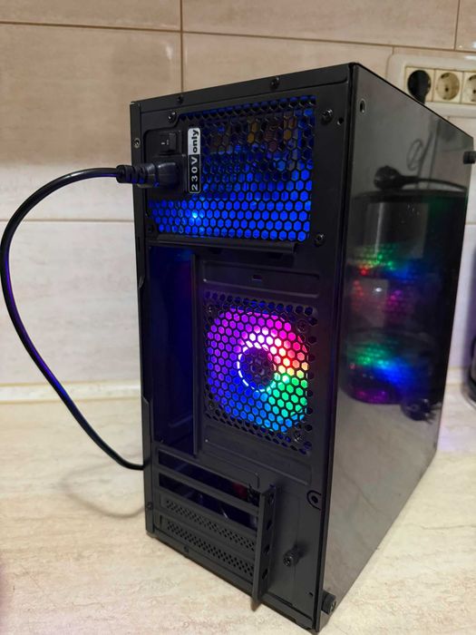 Carcasa Aqirys + 3 ventilatoare RGB + sursa 450w 80+ bronze