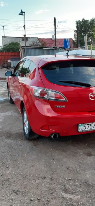 Продам мазду 3 2012 год