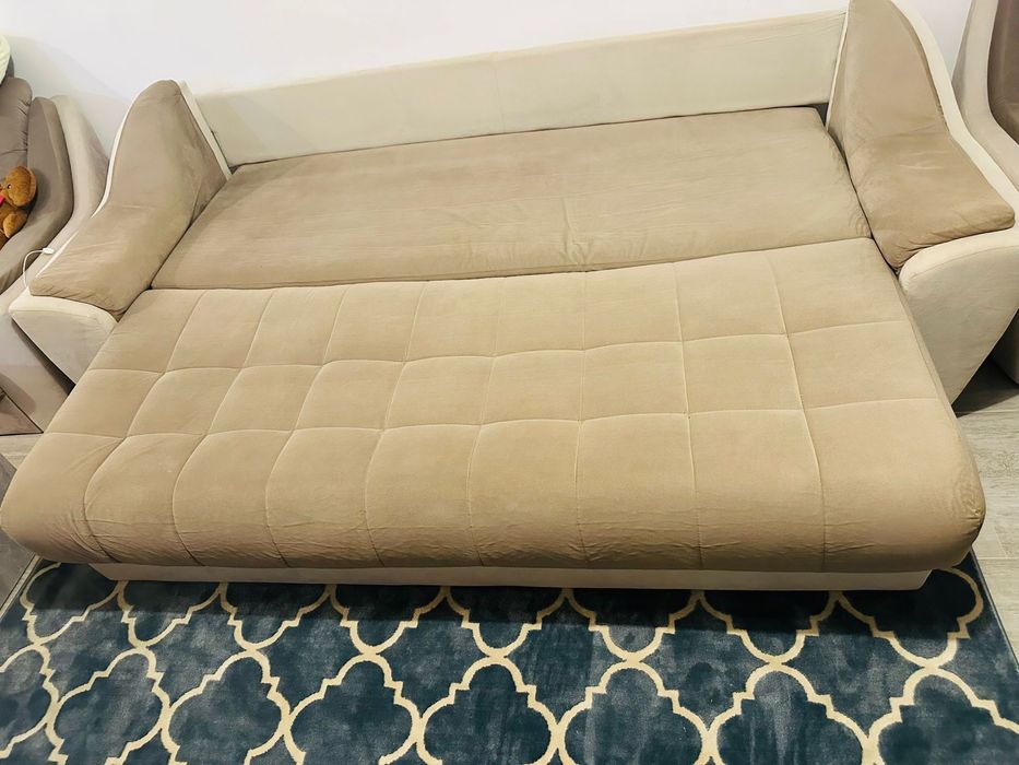 Canapea extensibila cu doua fotolii