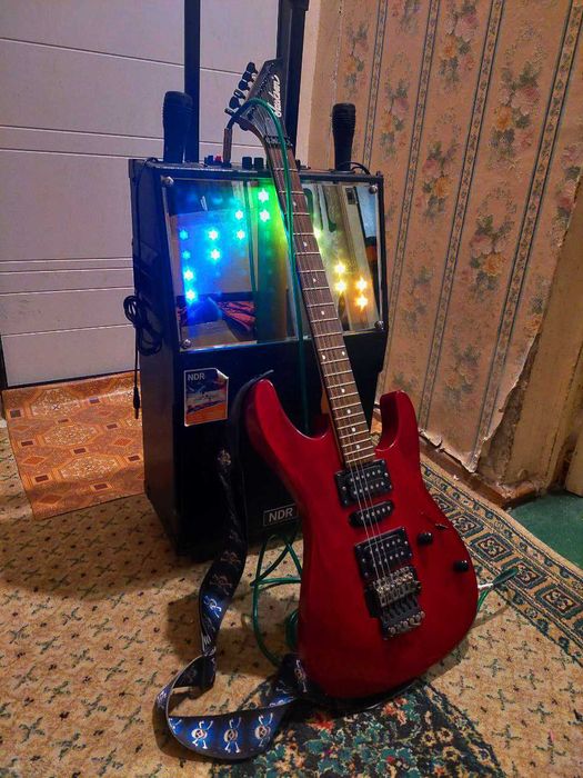 Продам акустическую колонку с подключением  музыкальных инструментов