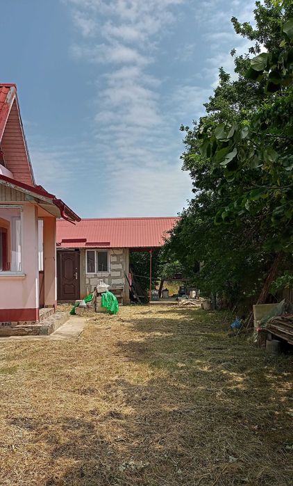 Vând casă 155mp + teren 830mp mobilata, utilata, 60km de Bucuresti