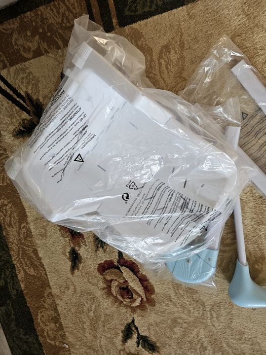 Продам стульчик для кормления babyton