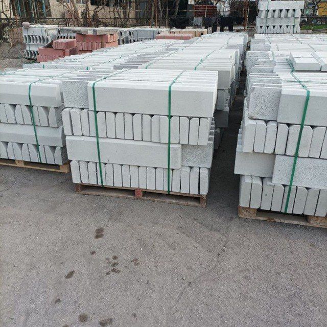 Бордюр серый 1 метр 80кг и 30 кг