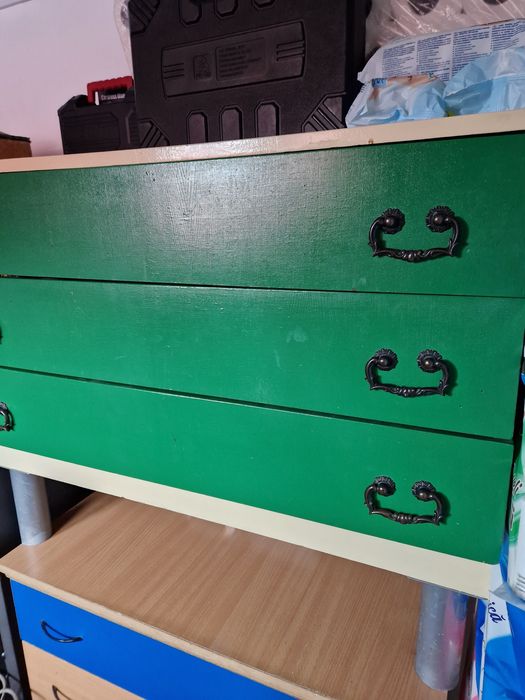 Comoda/mobila/dulap vintige f incapator