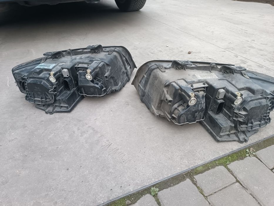 Фарове за Ауди А4 Б6  Валео