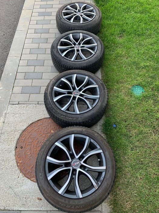 Roți Aliaj cu cauciuc Pirelli Run flat 195 55 16