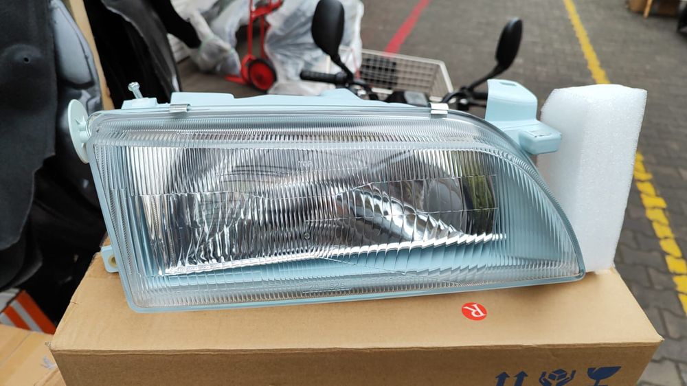 Королла 100 кузов фара