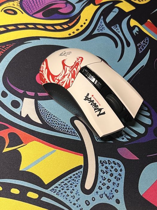 Продам игровую мышку