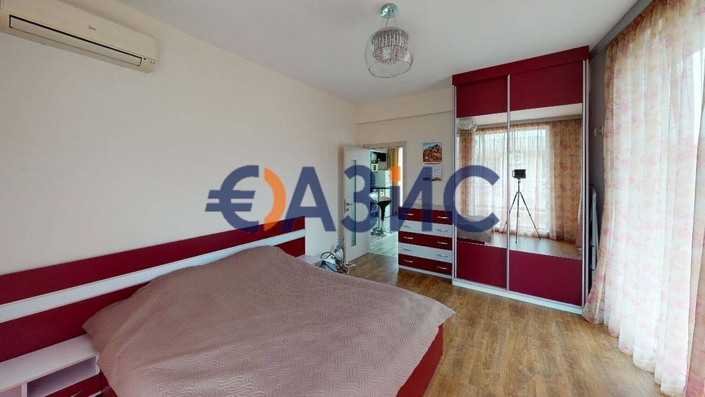 Продава се Тристаен апартамент в Поморие - 106 кв.м за 1557 €/кв.м - Снимка #14