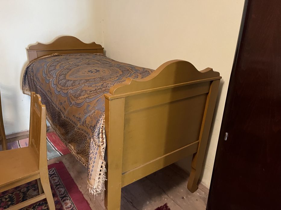 Mobilier rustic paturi , scaune, ladoi zestre, masa, dulap, scaun