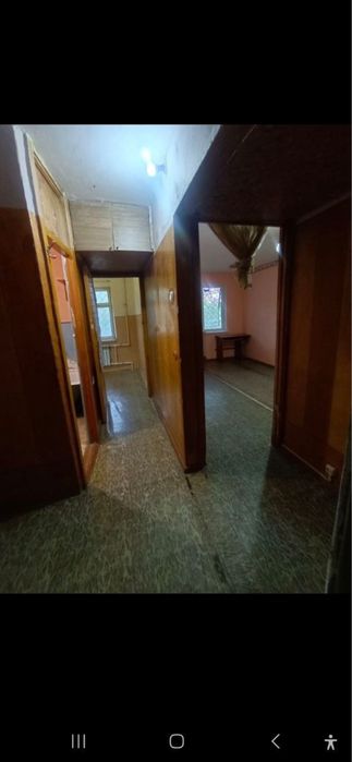 1 комнатная на 2 этаже в 1 микрорайоне