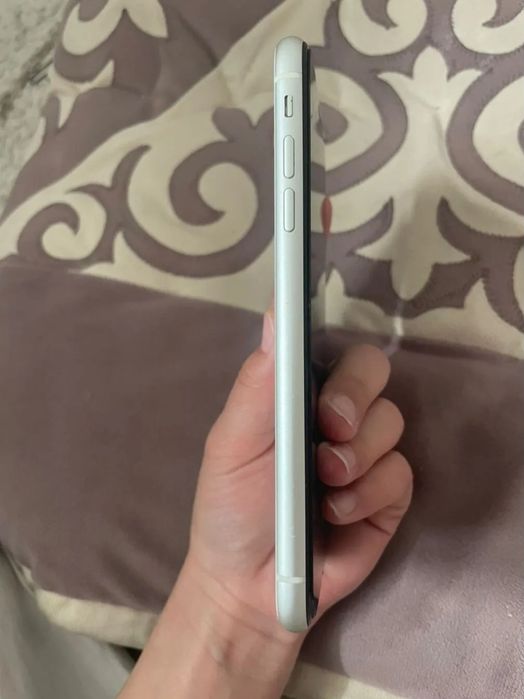 Айфон 11 128ГБ 76АКБ Срочно