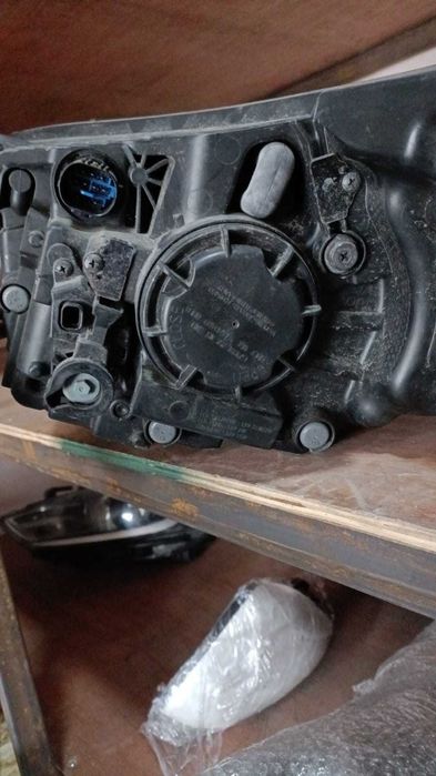 передняя правая фара на кия морнинг