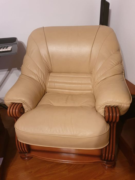 Reparatii canapele, mobilier tapițat