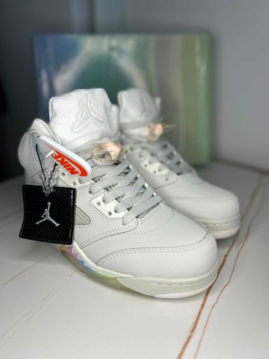 Adidasi Nike Air Jordan Retro 5 albi marimea 38 noi