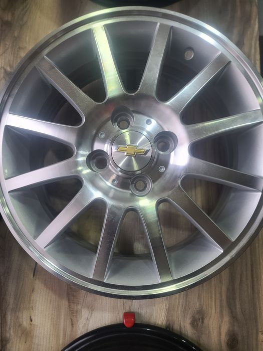 Optra R15 yangi saka diska sotiladi