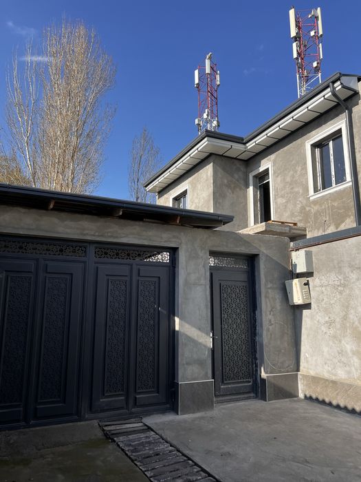 Kotej 2.5 sotik 2 etaj 8 ta xona