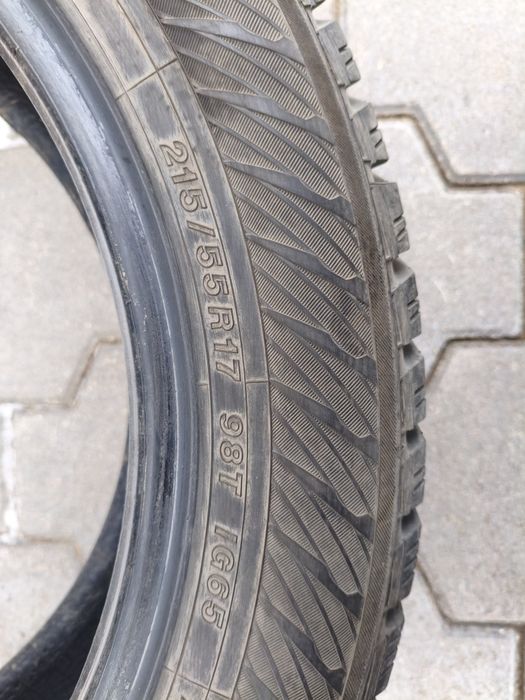 Продам зимние шины  на 17