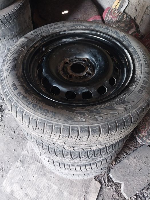 Срочно продам диски с пакришкой на ауди