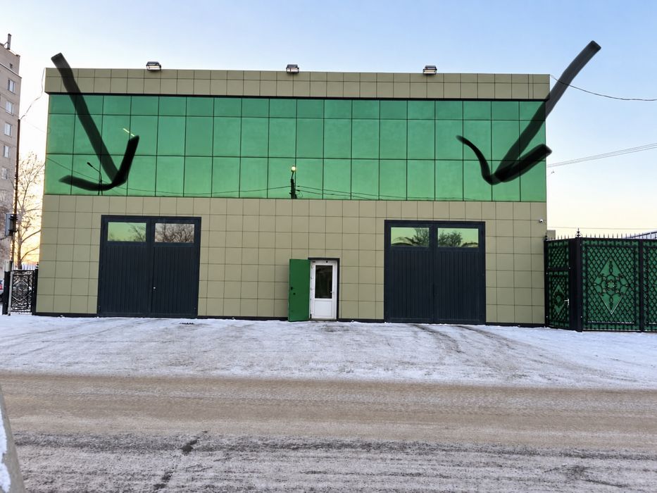 Продаю ворота для гаража или СТО